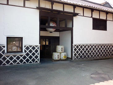 http://www.nipponnosake.com/kura/images/asahikiku_1_gaikan.jpg
